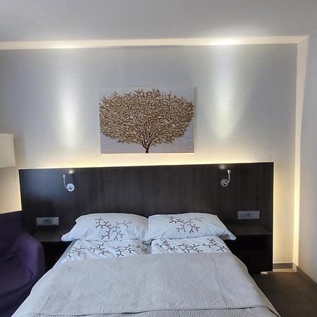 Nice Apartment In Modern Center Of Duesseldorf Extérieur photo